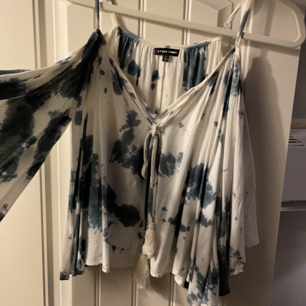 top - Picture 2 of 5